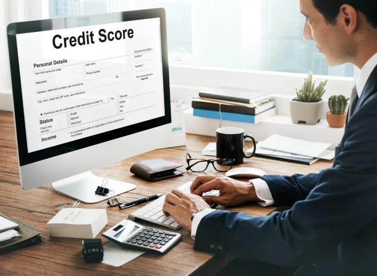 KEBERHASILAN BANK DALAM MENGELOLA RISIKO KREDIT