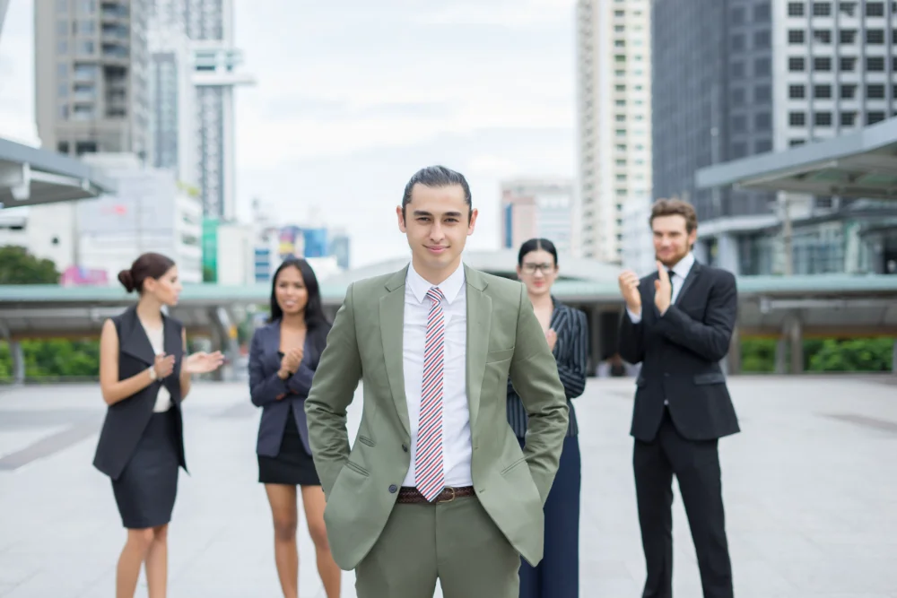 PERAN PROFESIONAL UNGGUL LEWAT SELF LEADERSHIP