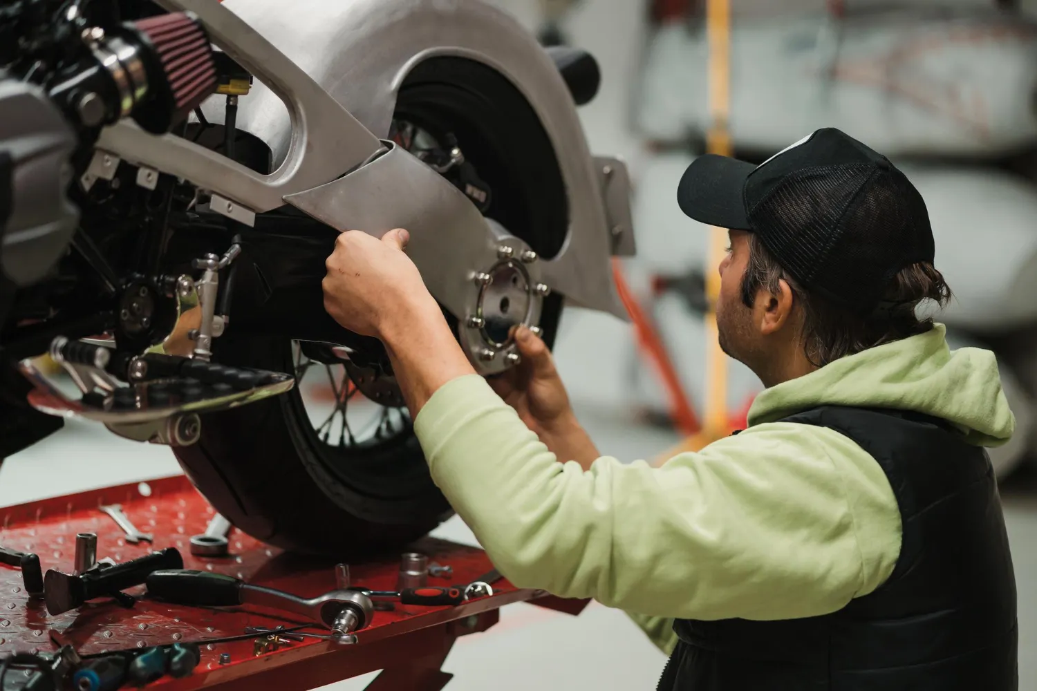 KUNCI PERFORMA MESIN PADA PENGENDALIAN MOTOR INDUSTRI
