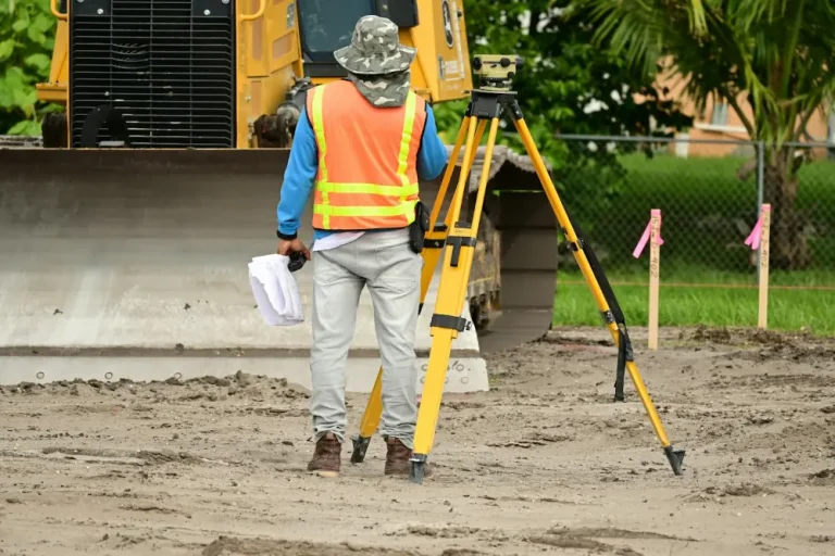 PROYEK INFRASTRUKTUR LANCAR DENGAN SURVEY TOPOGRAFI